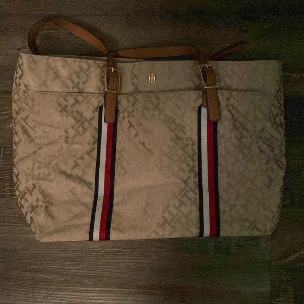 Tommy Hilfiger Tote